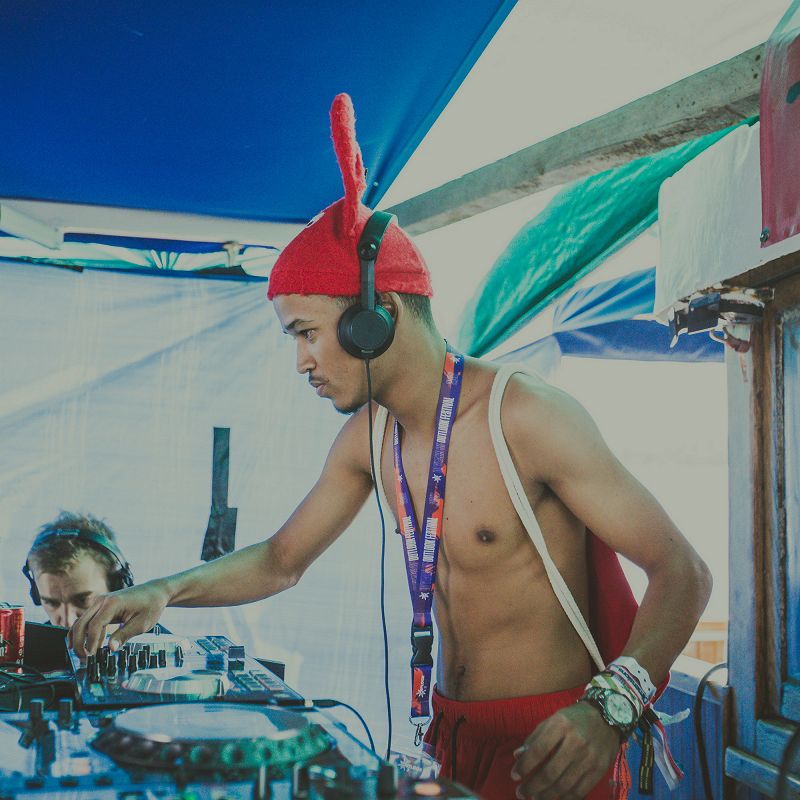 Equiknoxx w/ Time Cow