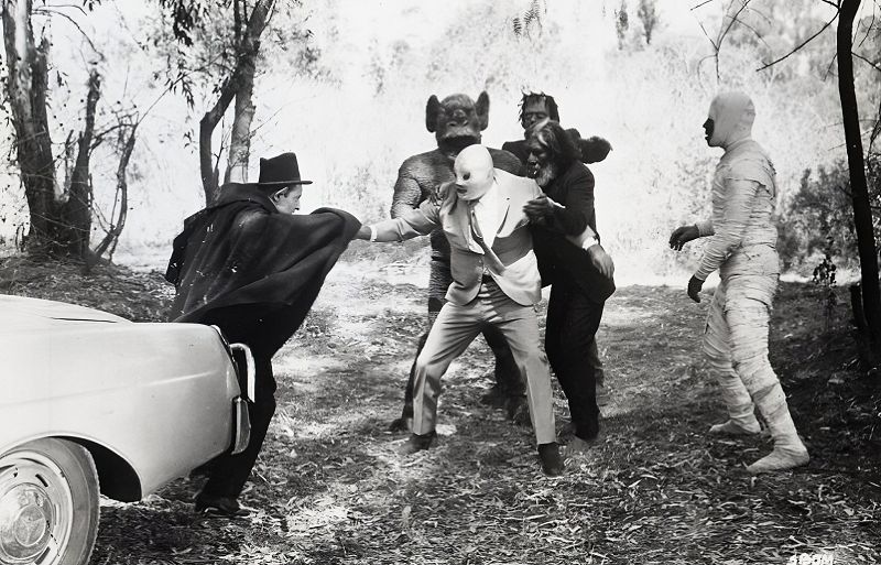 Carlos René: Drácula Go Go - '60s Latin Halloween special