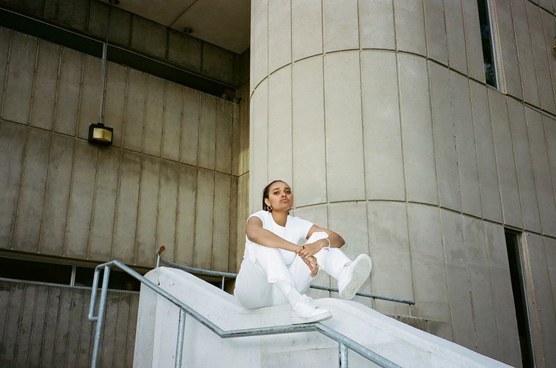 Awful records w/ LIZA