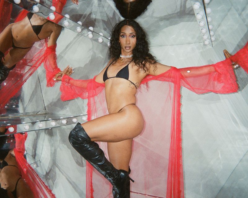 Club Aerobics w/ Bianca Oblivion & Armana Khan