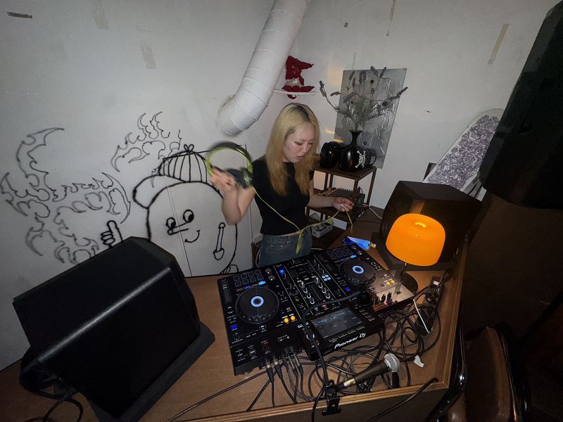 Shadow Dance w/ XIXO 