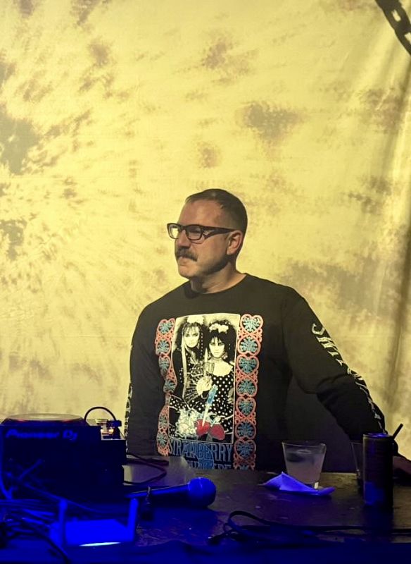 DARK ENTRIES w/ Josh Cheon