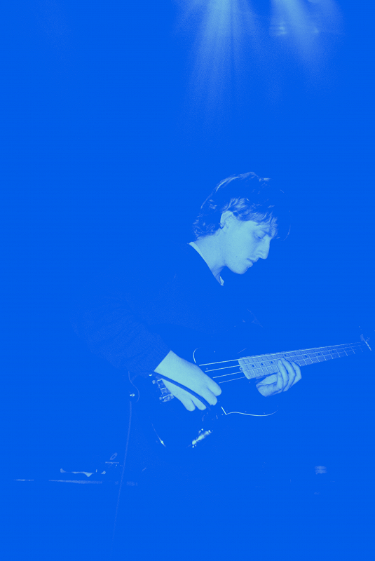 Sui Zhen - Into the blue w/ Blue Divers