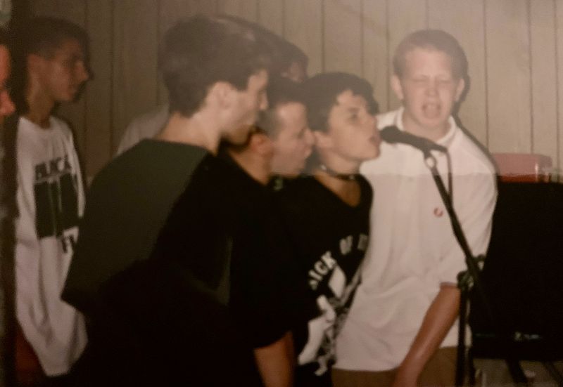 The Weird Virginia 90s w/ Tony Blankets