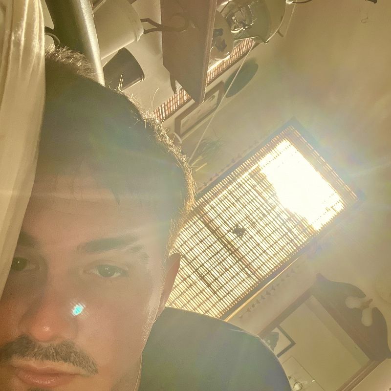 BEACH NOIR W/ NICK LEÓN