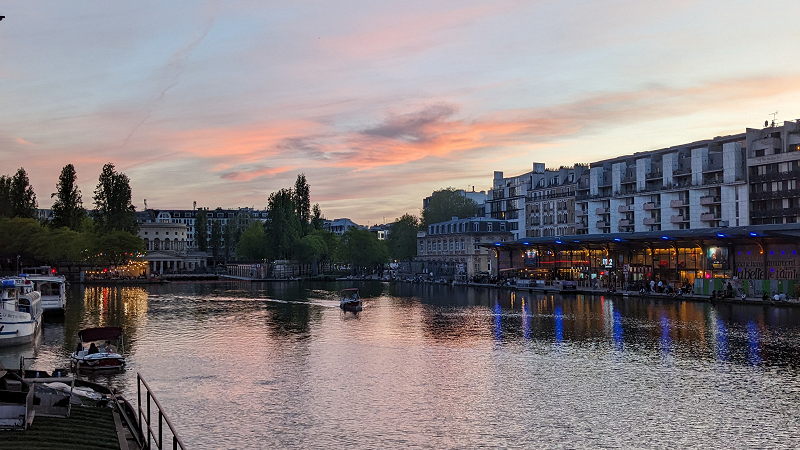 SUNSET WARMTH W/ MUCHO REMO