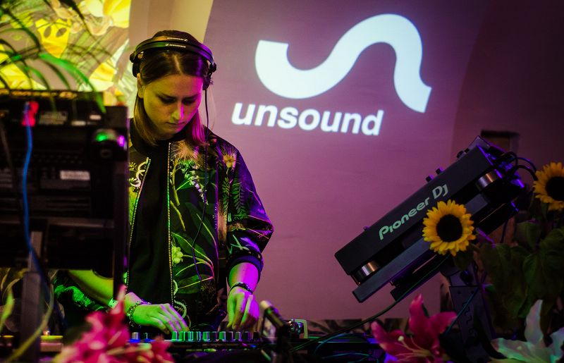 Unsound w/ Olivia b2b Chloe, Jesse Jarnow & DJ Shiva aka Noncompliant