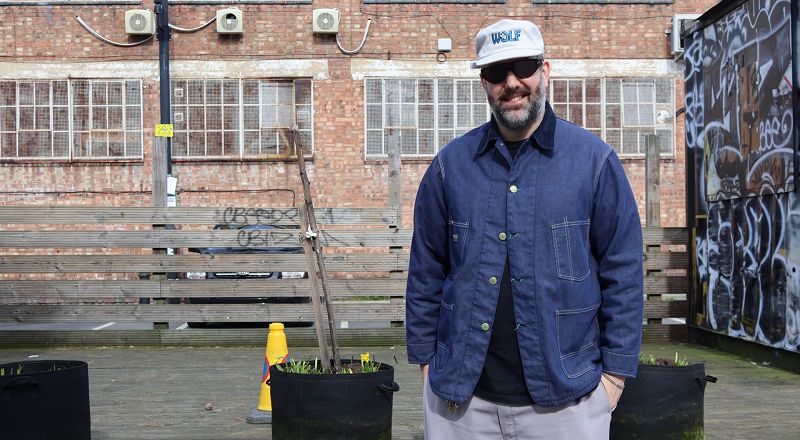 The One Glove Breakfast Show w/ Stu Clark 