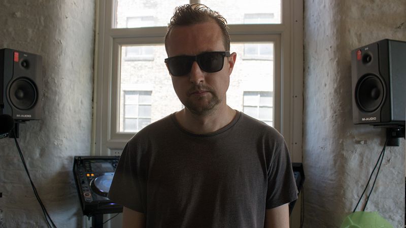 Ono Tesla w/ Vanishing