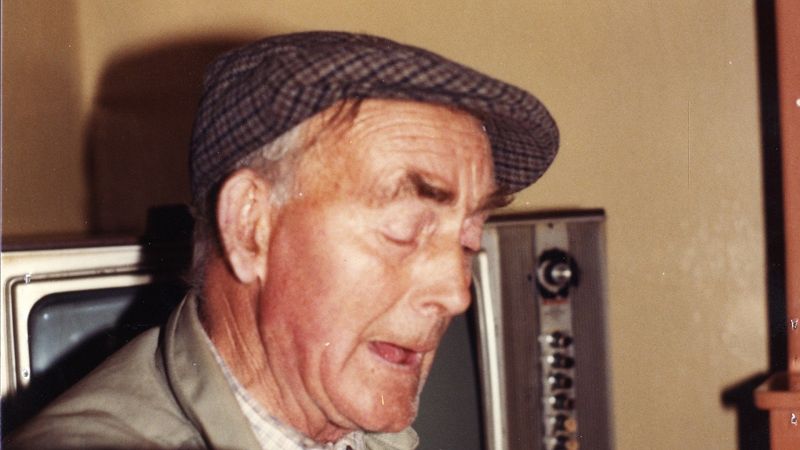 NTS Guide To: Le guth amháin - Unaccompanied Singing From The Irish Tradition