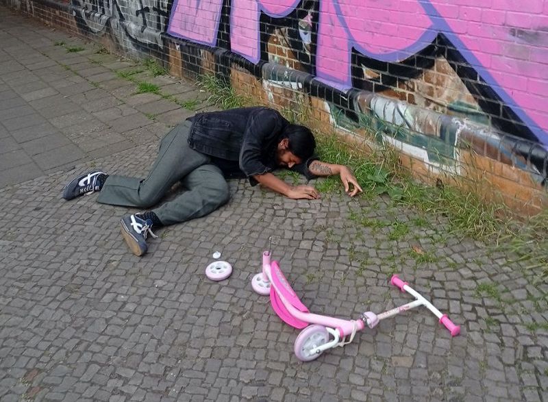 Carlos René: E, Velo E - Grooves from here and there