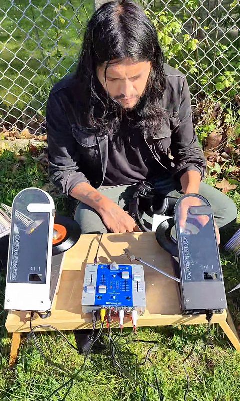 Carlos René: Picnic DJ set at Tempelhoferfeld