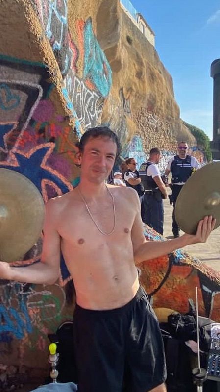 Smerz w/ rune kielsgaard