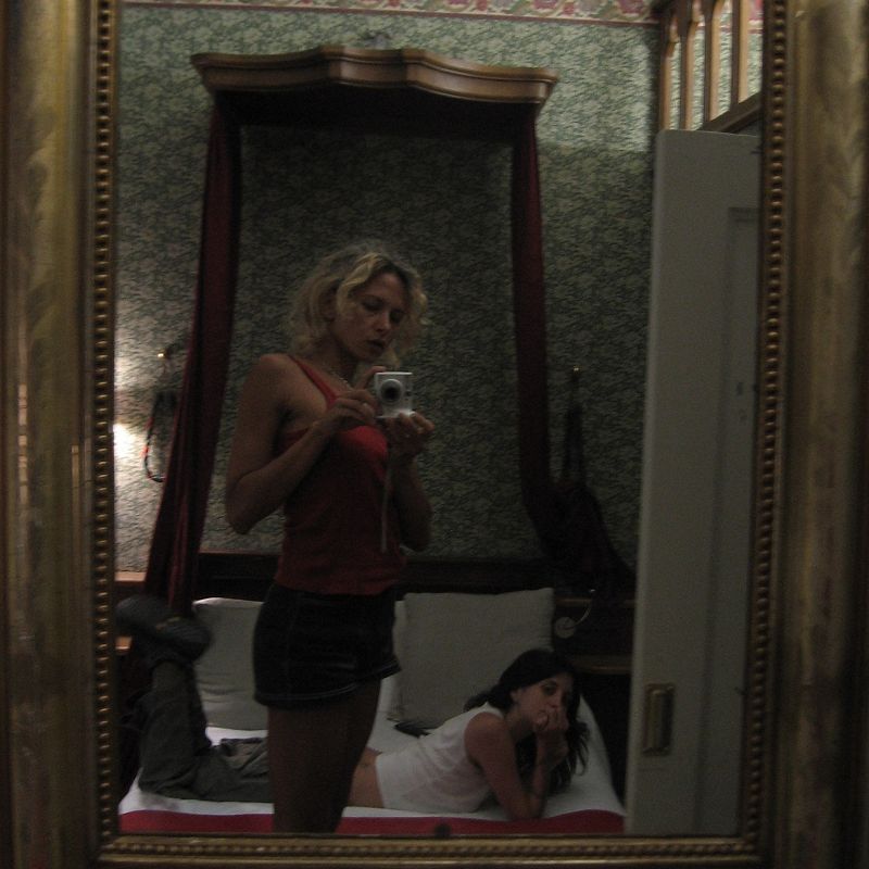 dreamslesssweet w/ Vlada + Sina