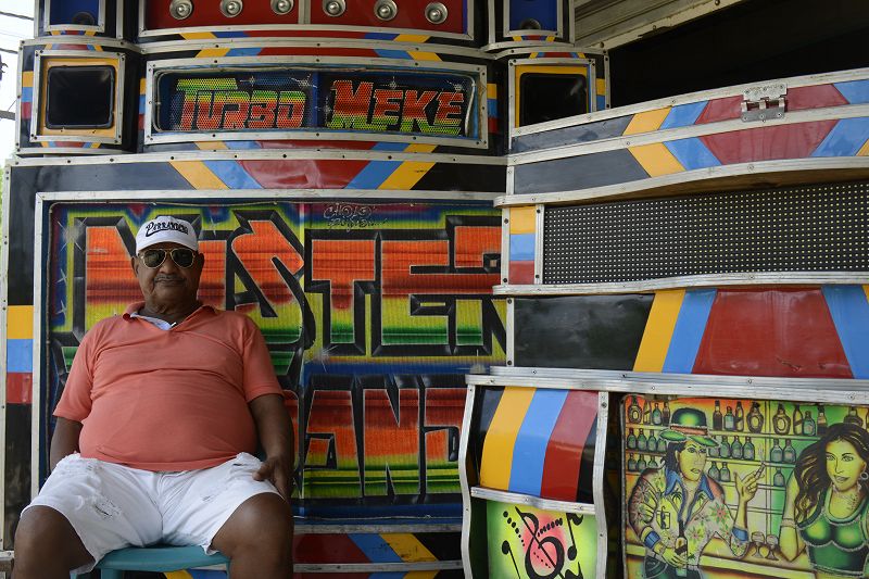 Champeta w/ Edna Martinez - El Parrandero Picó