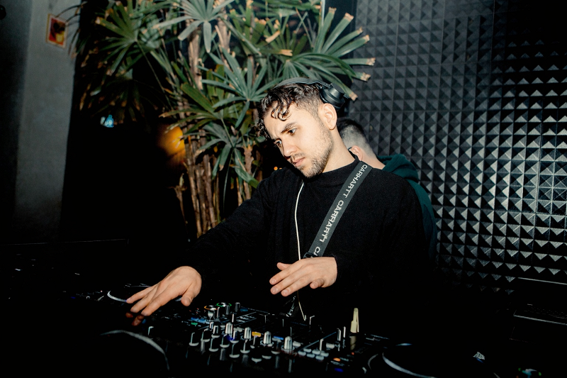 United Identities w/ Le Kacang